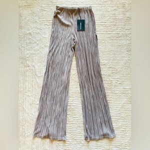 NWT - Pretty Little Thing Dena Pleated Side Split Trousers in Grey - Size 4